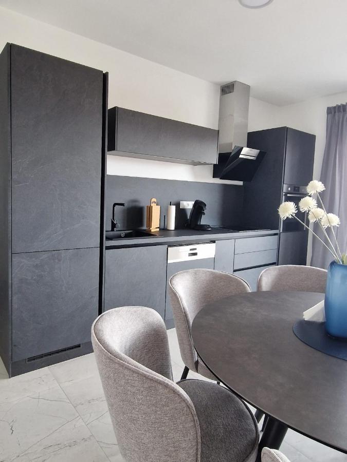 נין Deluxe Apartment Mila מראה חיצוני תמונה