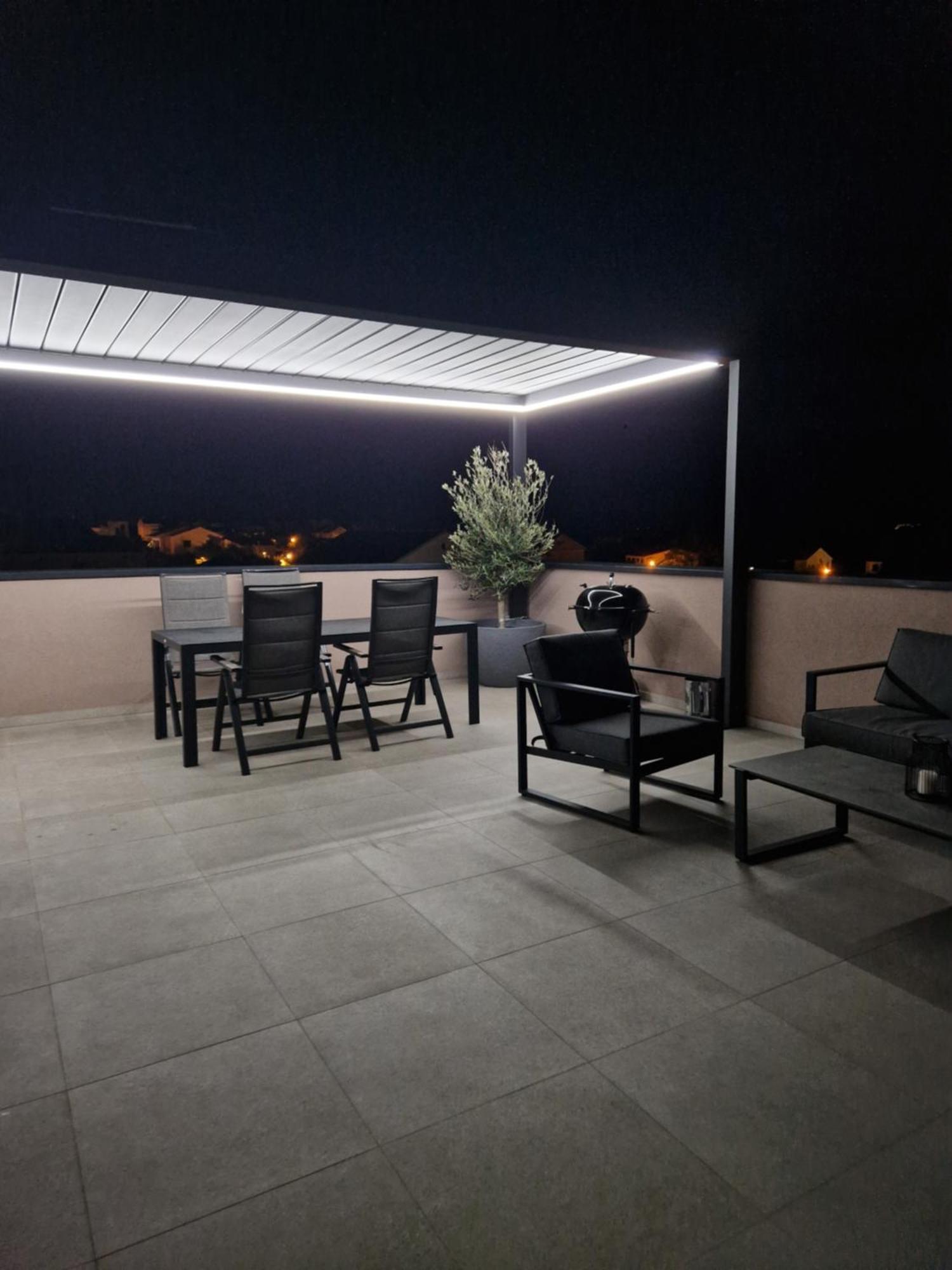 נין Deluxe Apartment Mila מראה חיצוני תמונה